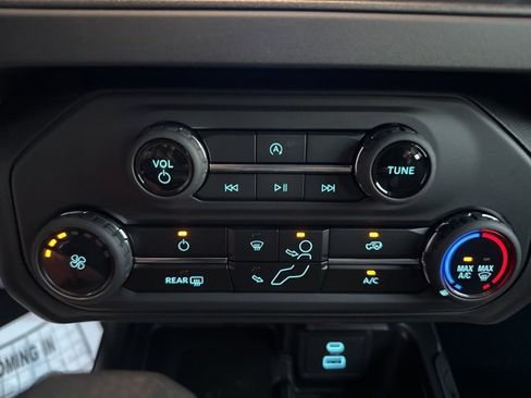 New 2025 Ford Bronco 4-Door image 20