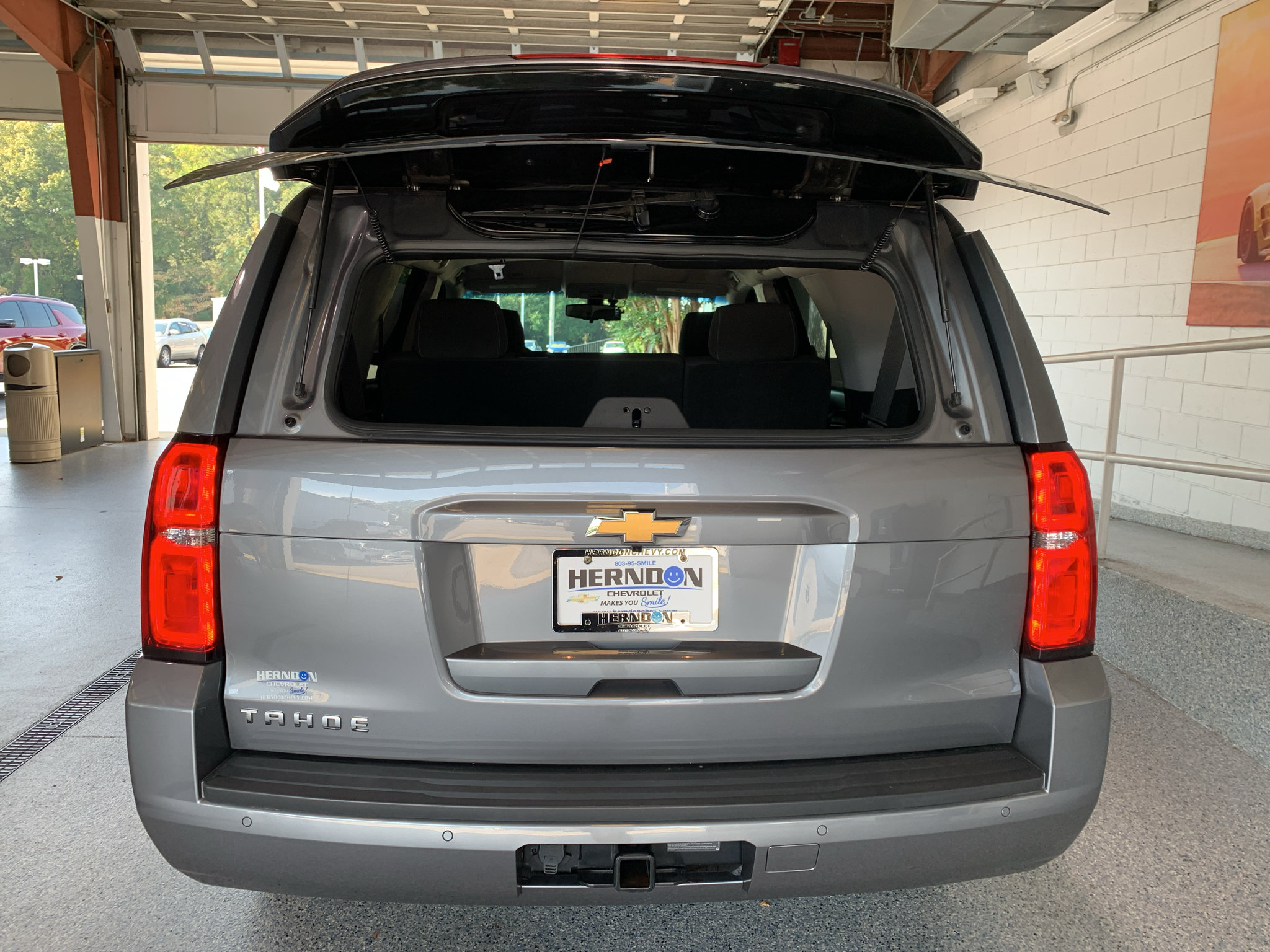 Used 2020 Chevrolet Tahoe LS AWD/4WD image 9