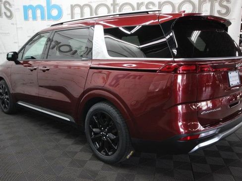 Used 2022 Kia Carnival SX image 3