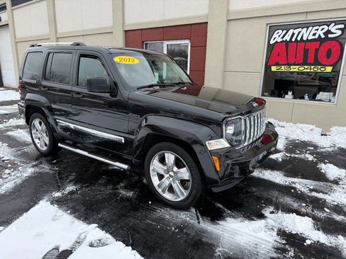 Used 2012 Jeep Liberty Limited Jet w/ Chrome Accents Group image 1
