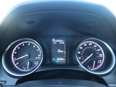 Used 2019 Toyota Camry SE image 53