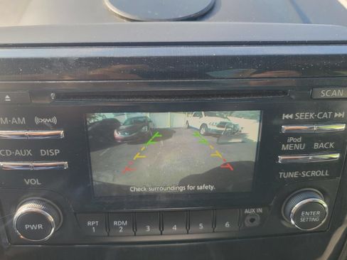 Used 2014 Nissan Titan 4x4 Crew Cab image 37
