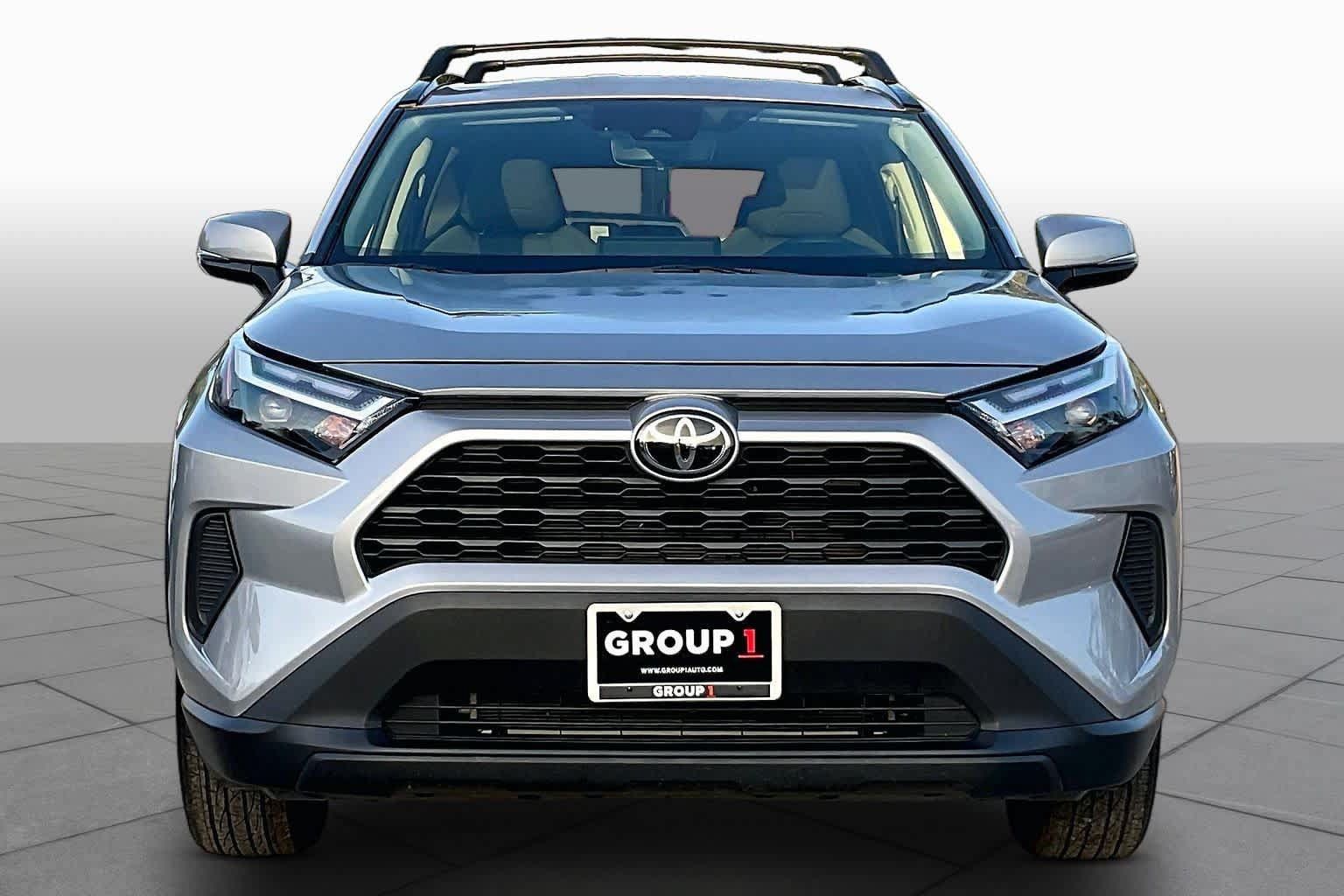 Used 2025 Toyota RAV4 XLE w/ Weather Package AWD/4WD image 4