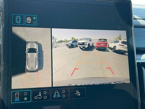 New 2025 GMC Acadia Elevation w/ Elevation Premium Package image 18