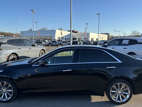Used 2019 Cadillac CTS Luxury image 7