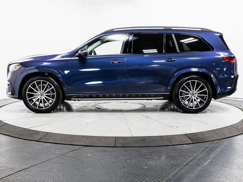 Used 2025 Mercedes-Benz GLS 580 4MATIC image 4