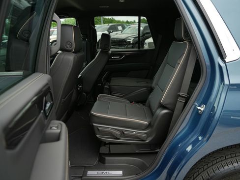 Used 2026 GMC Yukon Elevation AWD/4WD image 24