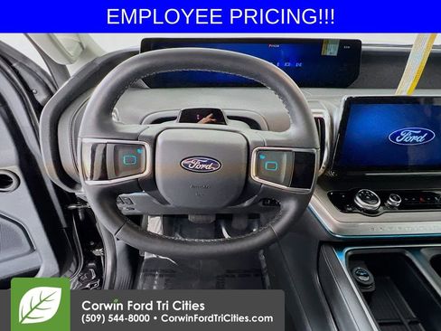 New 2026 Ford Expedition Platinum AWD/4WD image 8