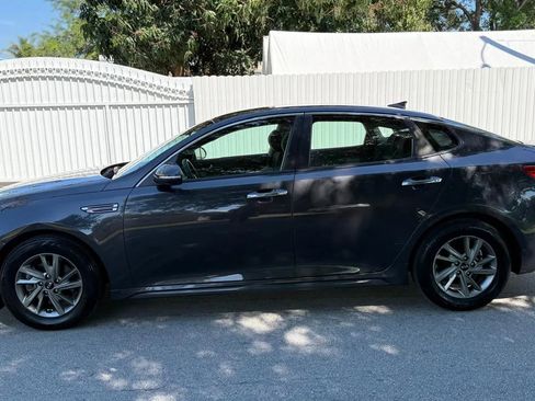 Used 2019 Kia Optima LX image 3