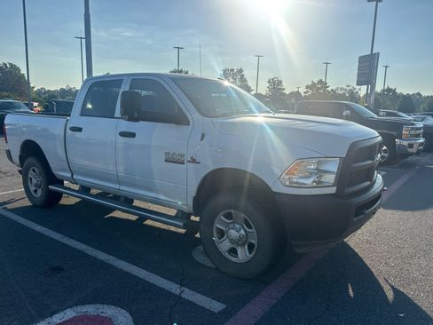 Used 2015 RAM 3500 Tradesman w/ Popular Equipment Group AWD/4WD image 3