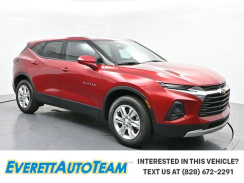 Used 2022 Chevrolet Blazer LT FWD image 1
