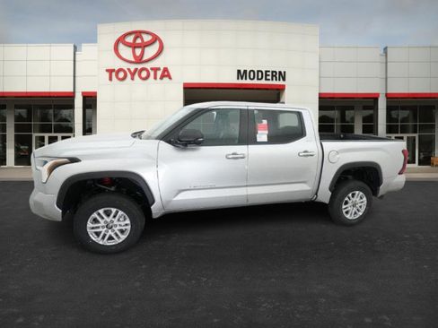 New 2026 Toyota Tundra SR5 image 7