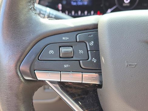 Certified 2022 Cadillac Escalade ESV Premium Luxury w/ LPO, Illumination Package image 16