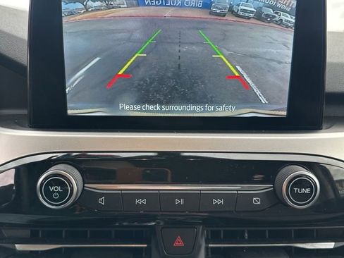 Certified 2020 Ford Escape SE image 5