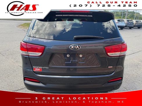 Used 2018 Kia Sorento AWD image 5