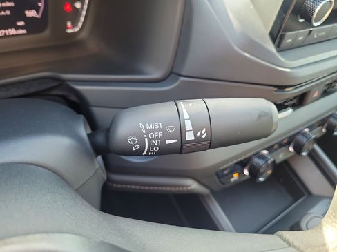 Used 2025 Honda Accord SE image 29