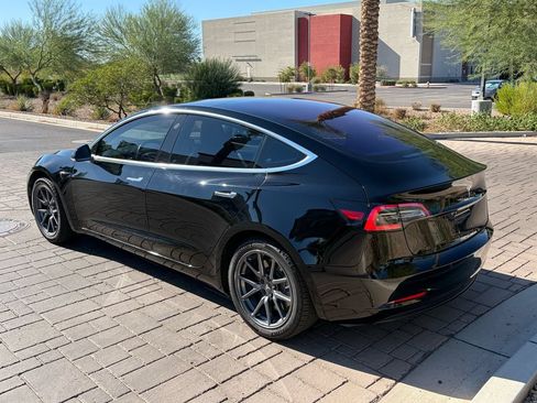 Used 2018 Tesla Model 3 Long Range RWD image 4