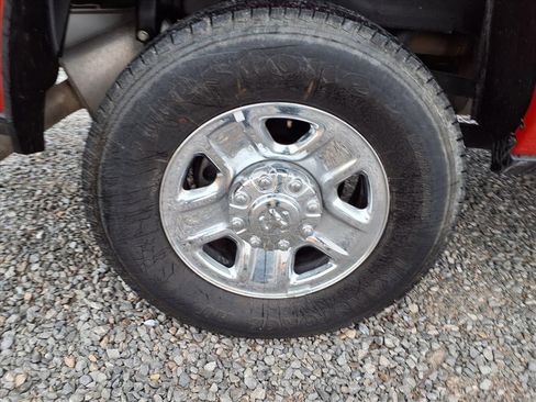 Used 2024 RAM 2500 Big Horn w/ Bed Utility Group image 37