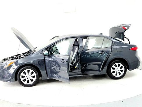 Certified 2025 Toyota Corolla LE w/ Convenience Package FWD image 10