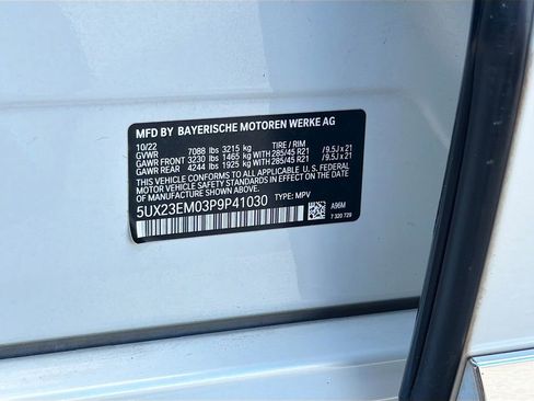 Used 2023 BMW X7 xDrive40i w/ Executive Package image 47