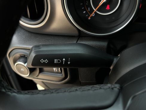 Used 2023 Jeep Wrangler Unlimited Sport AWD/4WD image 25