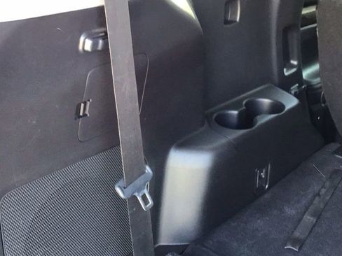 Used 2023 Toyota Highlander Limited image 11