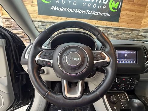 Used 2018 Jeep Compass Latitude w/ Popular Equipment Group AWD/4WD image 16
