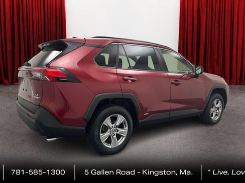 Certified 2022 Toyota RAV4 LE AWD/4WD image 5