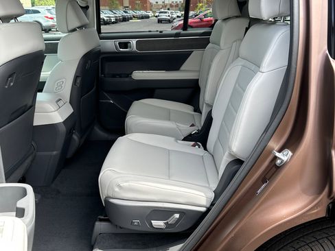 New 2025 Hyundai Santa Fe Calligraphy image 16