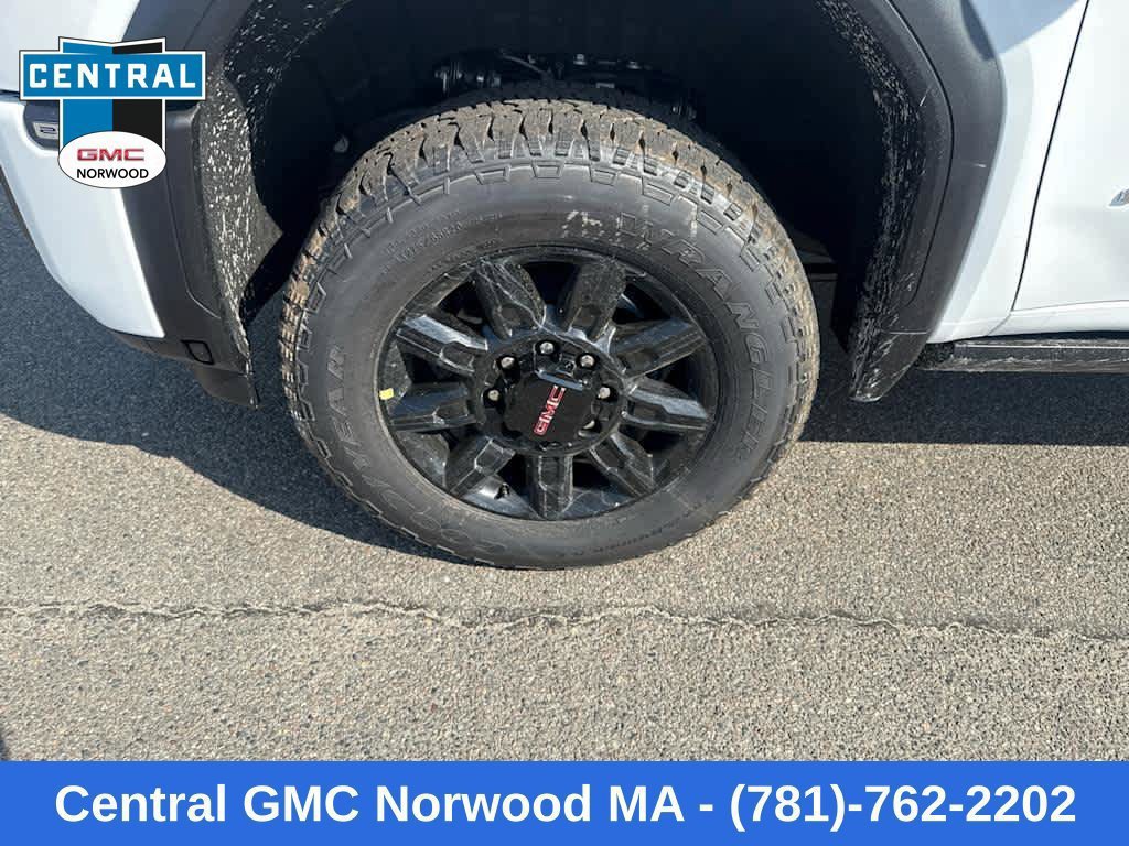 New 2026 GMC Sierra 2500 AT4 w/ AT4 Preferred Package AWD/4WD image 11