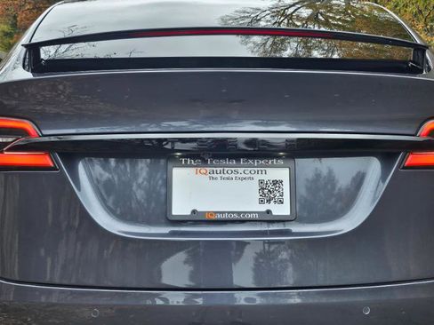 Used 2022 Tesla Model X image 31