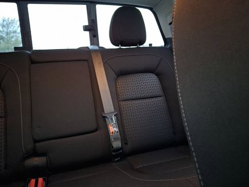 Used 2018 GMC Canyon SLE w/ SLE Convenience Package image 20