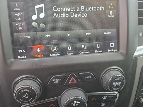 Used 2019 RAM 1500 Big Horn RWD image 8