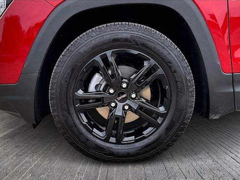 Used 2024 GMC Terrain AT4 w/ Infotainment Package II image 8