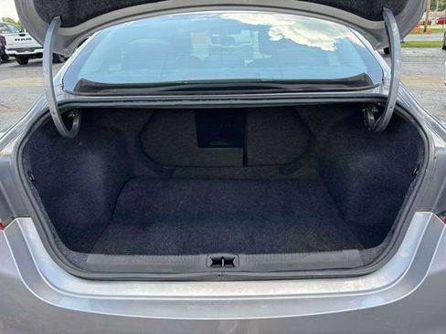 Used 2016 Chrysler 200 LX FWD image 32