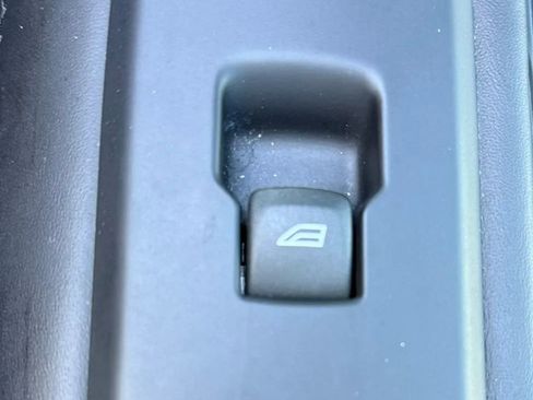 Used 2013 Land Rover Range Rover Sport HSE LUX image 33