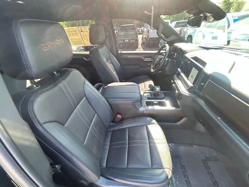 Used 2024 Chevrolet Silverado 1500 High Country AWD/4WD image 24