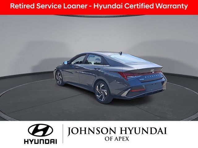 Used 2025 Hyundai Elantra Limited w/ Cargo Package FWD image 7