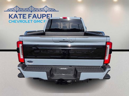 Used 2025 Ford F250 Platinum image 6