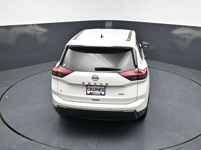 Used 2024 Nissan Rogue S AWD/4WD image 47