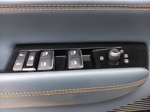 Used 2022 Jeep Grand Wagoneer Series II w/ Premium Group II AWD/4WD image 16