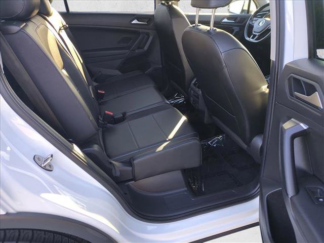 Used 2019 Volkswagen Tiguan SE w/ Panoramic Sunroof Package FWD image 22