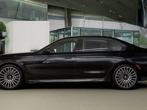 New 2026 BMW 760i xDrive w/ Executive Package image 4