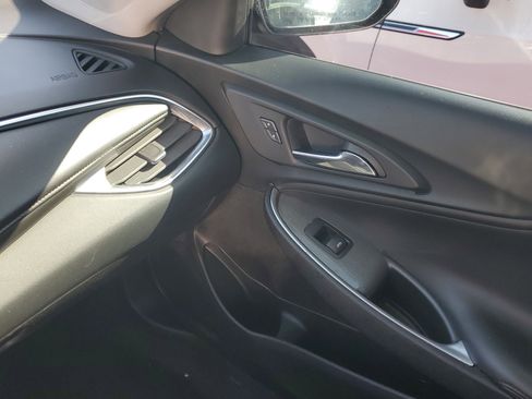 Used 2021 Chevrolet Malibu LT w/ Leather Package image 29