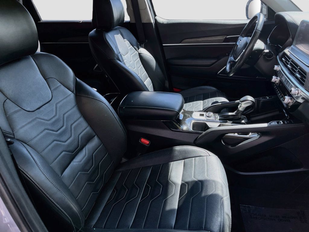 Used 2022 Kia Telluride SX w/ SX Prestige Package AWD/4WD image 32
