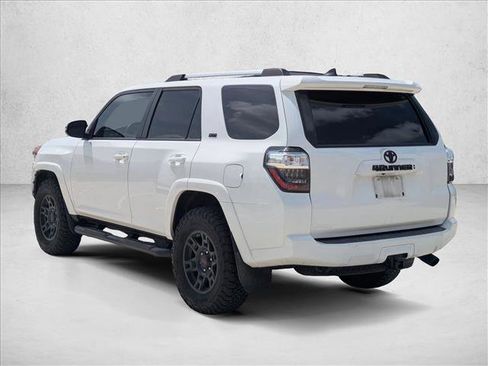 Used 2021 Toyota 4Runner SR5 Premium w/ Moonroof Package AWD/4WD image 8