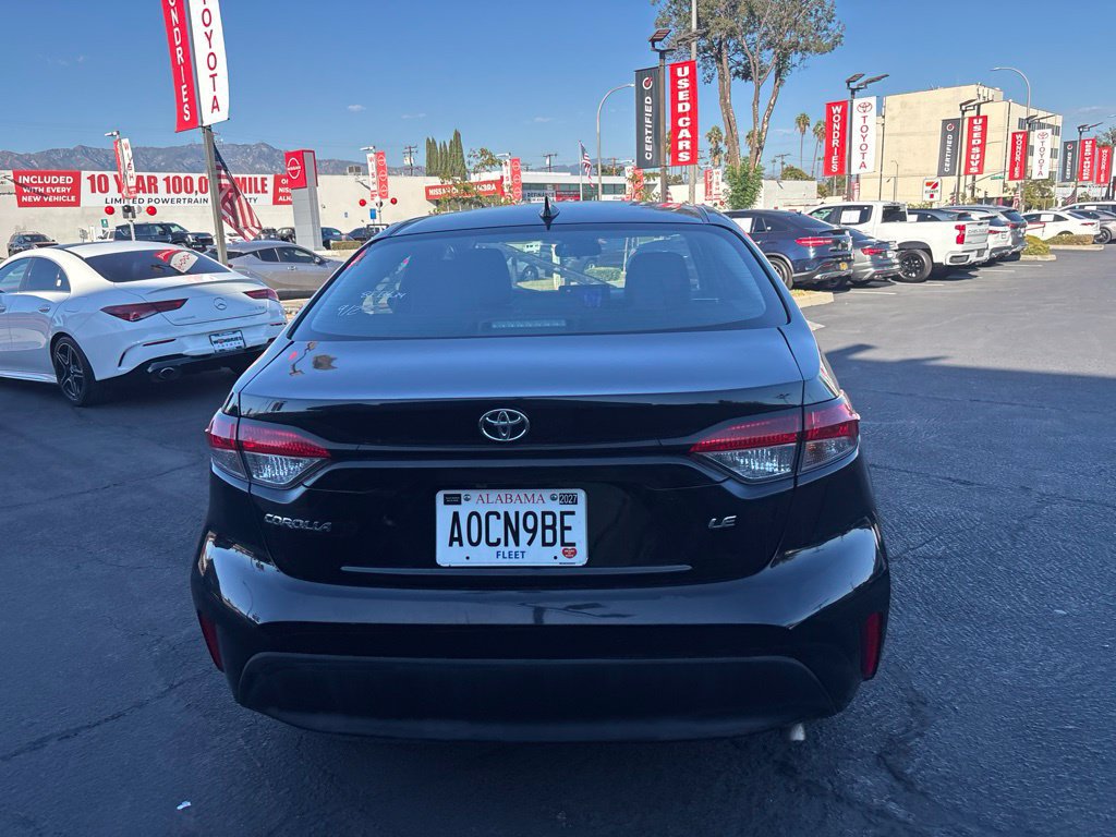 Used 2025 Toyota Corolla LE FWD image 5