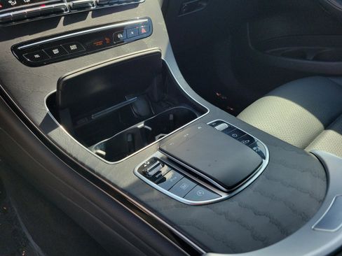 Certified 2022 Mercedes-Benz GLC 300 image 20