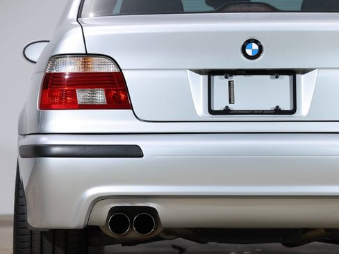 Used 2003 BMW M5 image 18