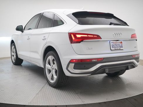 Used 2021 Audi Q5 2.0T Premium Plus w/ Premium Plus Package image 3